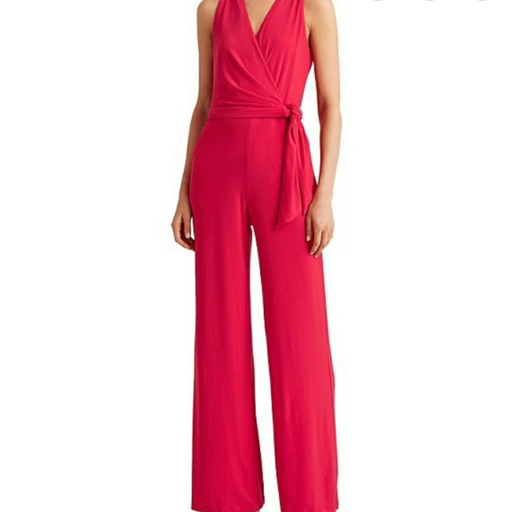 Black jumpsuit very Alegant